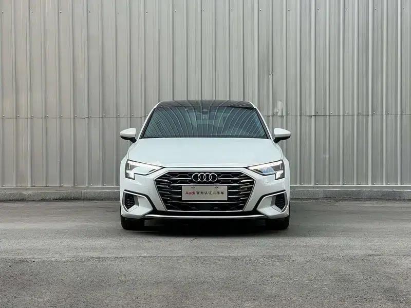 Audi A3 2022 Sportback 35 TFSI Fashionable Elegant Model — миниатюра 2
