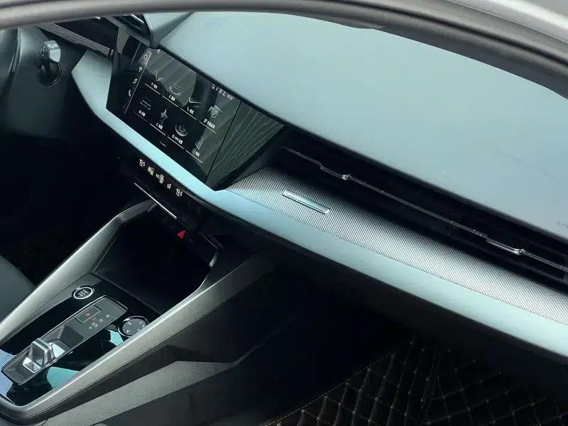 Audi A3 2022 Sportback 35 TFSI Fashionable Elegant Model — миниатюра 11