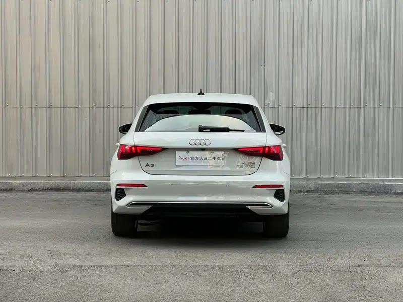 Audi A3 2022 Sportback 35 TFSI Fashionable Elegant Model — миниатюра 3