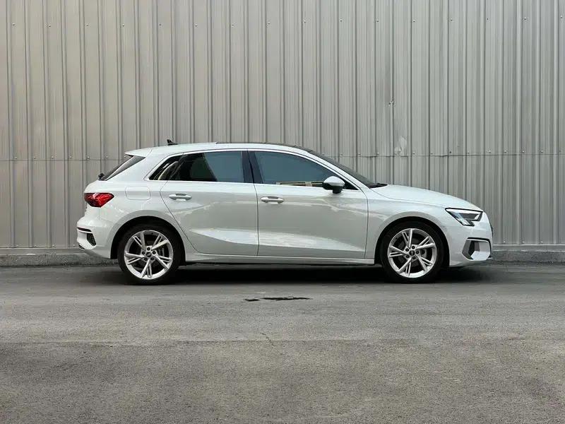 Audi A3 2022 Sportback 35 TFSI Fashionable Elegant Model — миниатюра 5