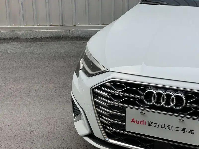 Audi A3 2022 Sportback 35 TFSI Fashionable Elegant Model — миниатюра 8