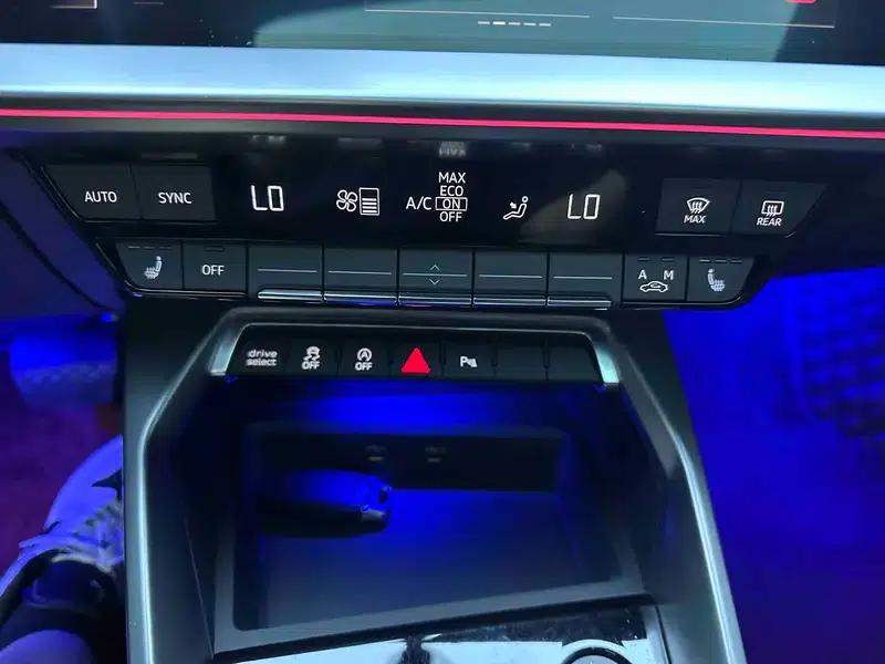 2022 Audi A3 A3L Limousine 35 TFSI Luxury Sport — миниатюра 11