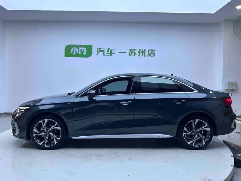 2022 Audi A3 A3L Limousine 35 TFSI Luxury Sport — миниатюра 4