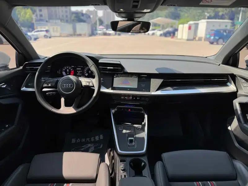 Audi A3 2023 Facelift Sportback 35 TFSI Fashion Sporty Model — миниатюра 7