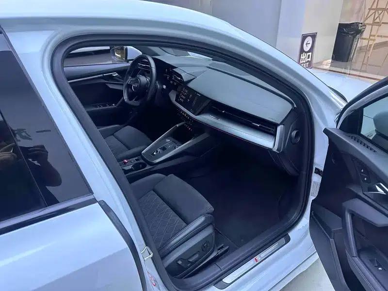 Audi A3 2021 Sportback 35 TFSI Luxury Sport — миниатюра 16
