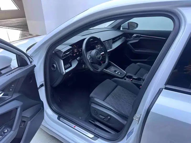 Audi A3 2021 Sportback 35 TFSI Luxury Sport — миниатюра 17