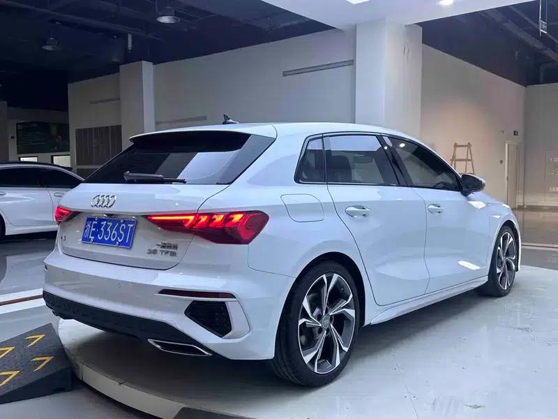 Audi A3 2021 Sportback 35 TFSI Luxury Sport — миниатюра 7