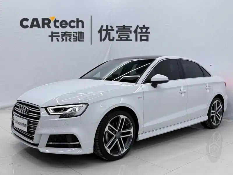 Audi A3 2018 30th Anniversary Edition Limousine 35 TFSI Sport — миниатюра 1