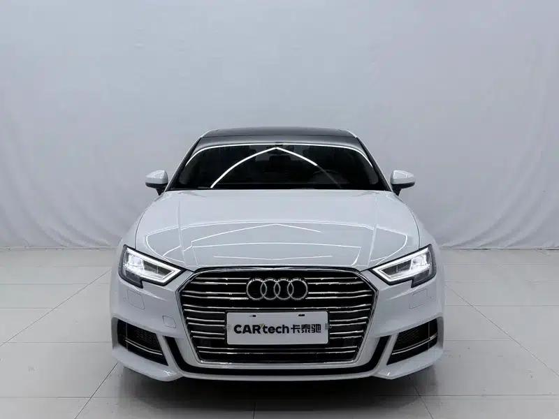 Audi A3 2018 30th Anniversary Edition Limousine 35 TFSI Sport — миниатюра 2