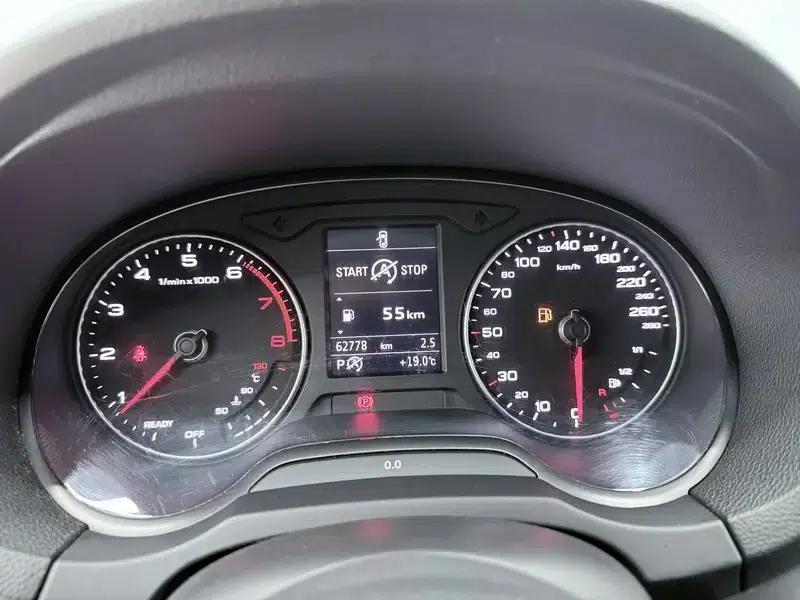 Audi A3 2018 30th Anniversary Edition Limousine 35 TFSI Sport — миниатюра 12