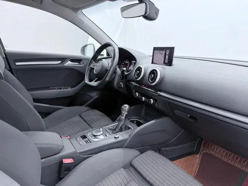 Audi A3 2018 30th Anniversary Edition Limousine 35 TFSI Sport — миниатюра 14