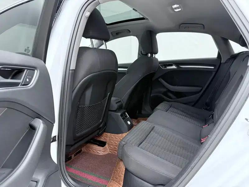 Audi A3 2018 30th Anniversary Edition Limousine 35 TFSI Sport — миниатюра 17