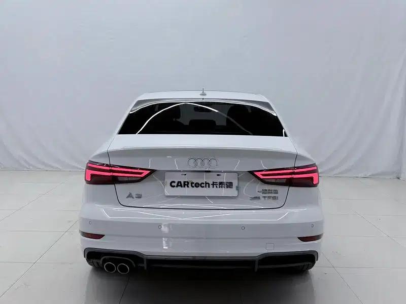 Audi A3 2018 30th Anniversary Edition Limousine 35 TFSI Sport — миниатюра 5