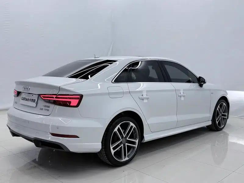 Audi A3 2018 30th Anniversary Edition Limousine 35 TFSI Sport — миниатюра 6