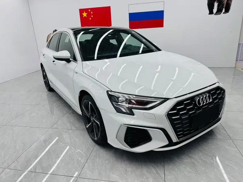 2022 Audi A3 A3L Limousine 35 TFSI Fashion Sport — миниатюра 3
