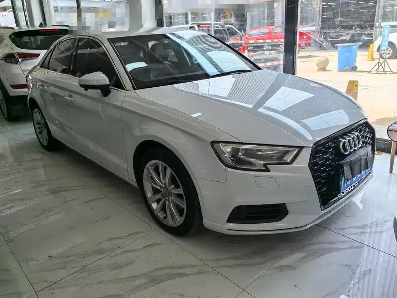 Audi A3 2017 Limousine 35 TFSI Progressive — миниатюра 2