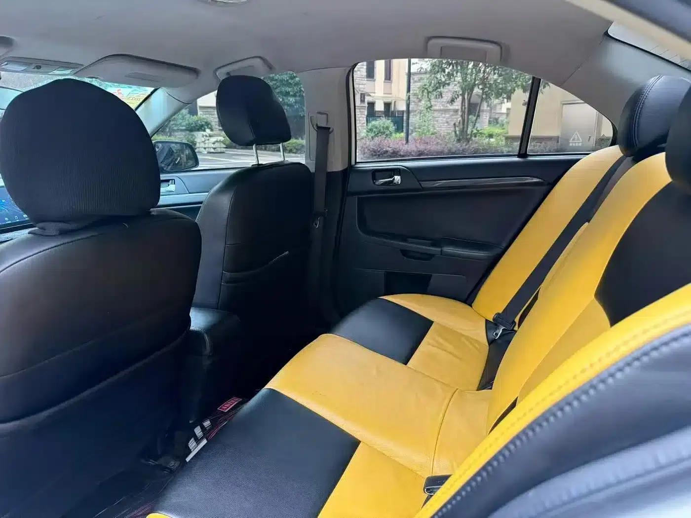 Lancer EX 2012 Yaris L 2.0L Manual Comfort Edition — миниатюра 4