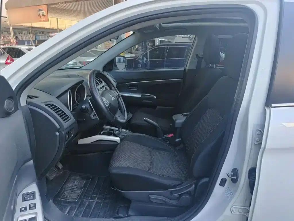 2013 ASX 2.0L CVT 4WD Premium Edition — миниатюра 15