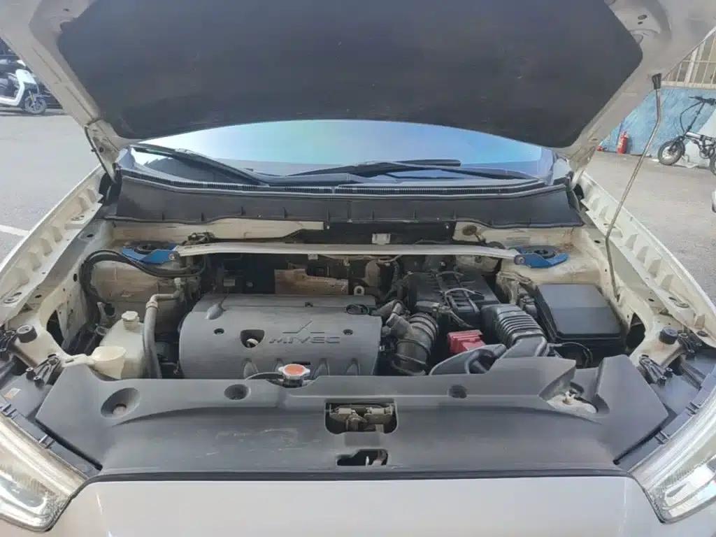 2013 ASX 2.0L CVT 4WD Premium Edition — миниатюра 20