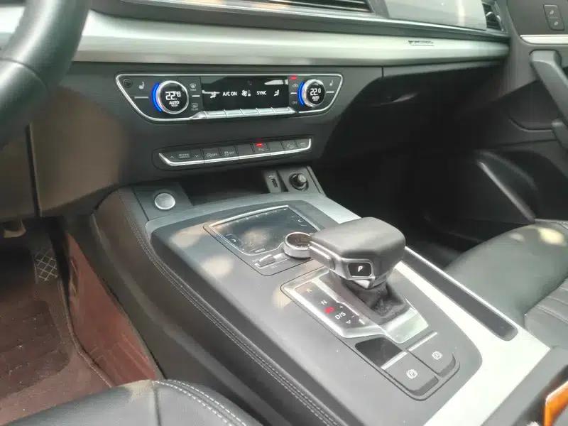 Audi Q5L 2020 Facelift 40 TFSI Luxury Fashion Edition — миниатюра 10