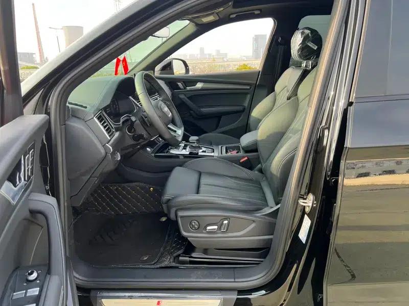 Audi Q5L 2026 quattro 45th Anniversary Edition 40TFSI Luxury Dynamic — миниатюра 15