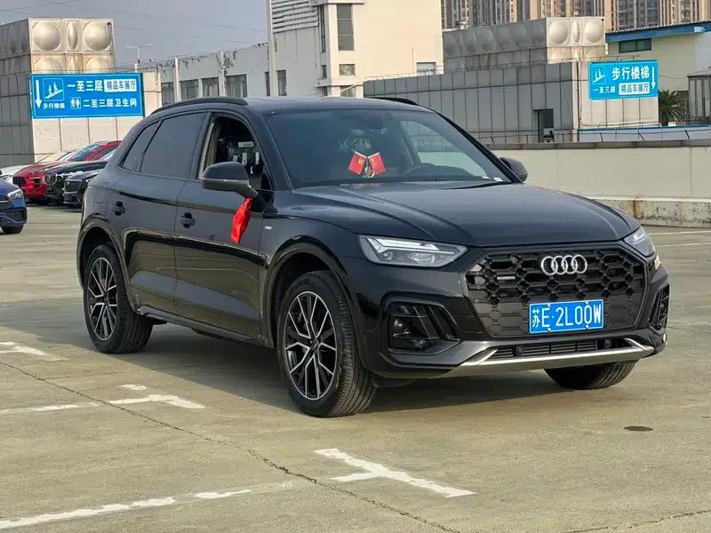 Audi Q5L 2026 quattro 45th Anniversary Edition 40TFSI Luxury Dynamic — миниатюра 3