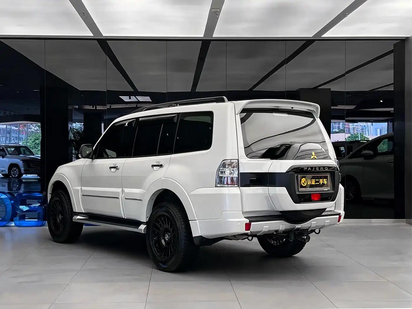 2022 Pajero V93 (Imported) 3.0L Middle East Version — миниатюра 4