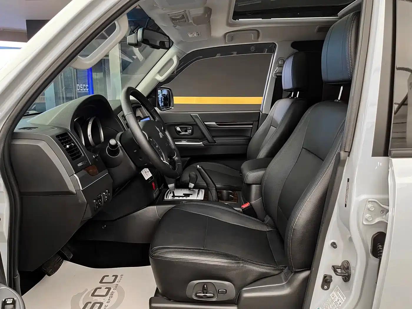 2022 Pajero V93 (Imported) 3.0L Middle East Version — миниатюра 6