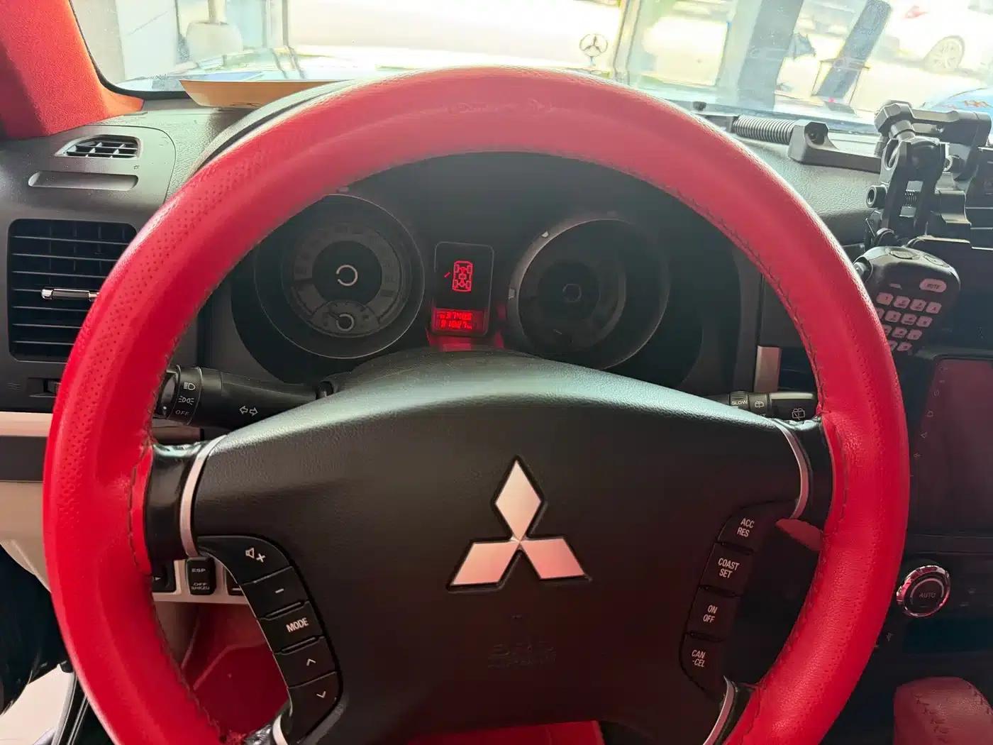 2018 Pajero (Imported) 3.8L Middle East Version — миниатюра 14