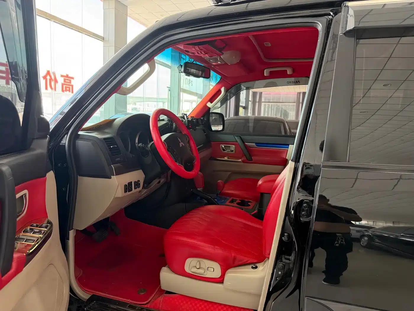 2018 Pajero (Imported) 3.8L Middle East Version — миниатюра 4