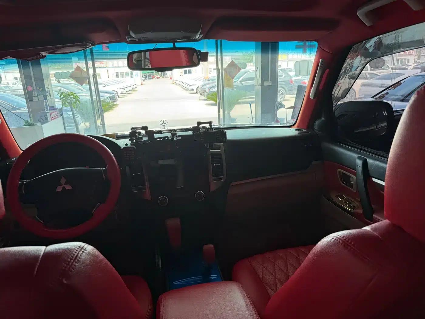 2018 Pajero (Imported) 3.8L Middle East Version — миниатюра 6