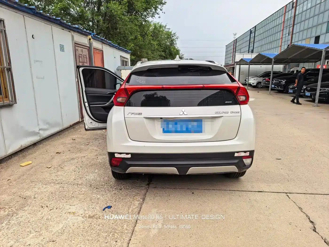 Eclipse Cross 2021 1.5T CVT 4WD True Self Edition — миниатюра 3