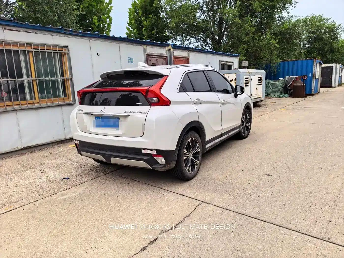 Eclipse Cross 2021 1.5T CVT 4WD True Self Edition — миниатюра 4