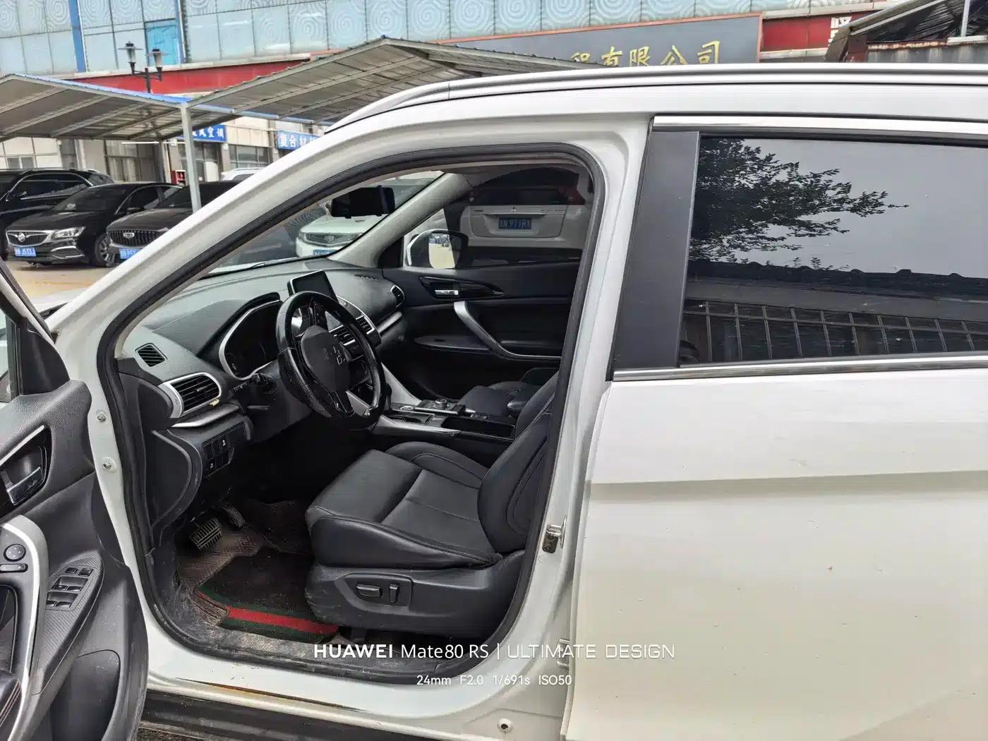 Eclipse Cross 2021 1.5T CVT 4WD True Self Edition — миниатюра 5