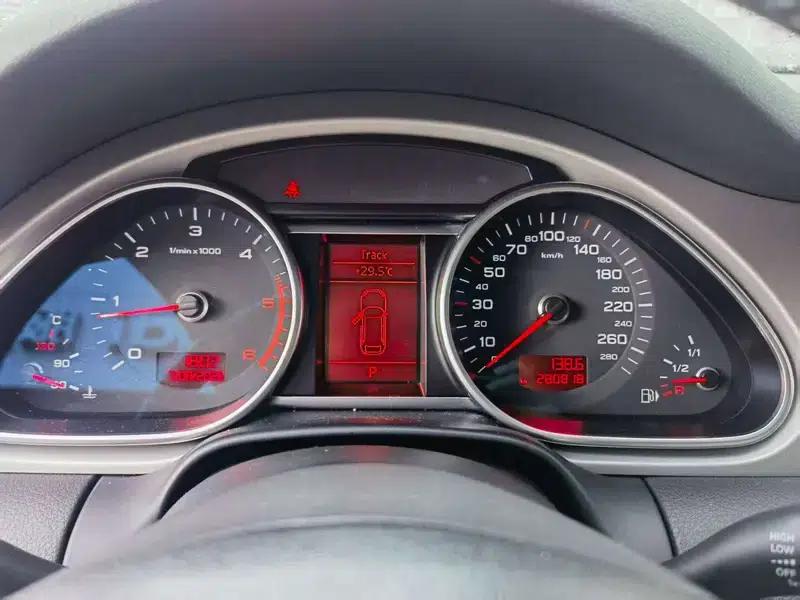 Audi Q7 2010 3.0 TDI quattro Leading Edition — миниатюра 5