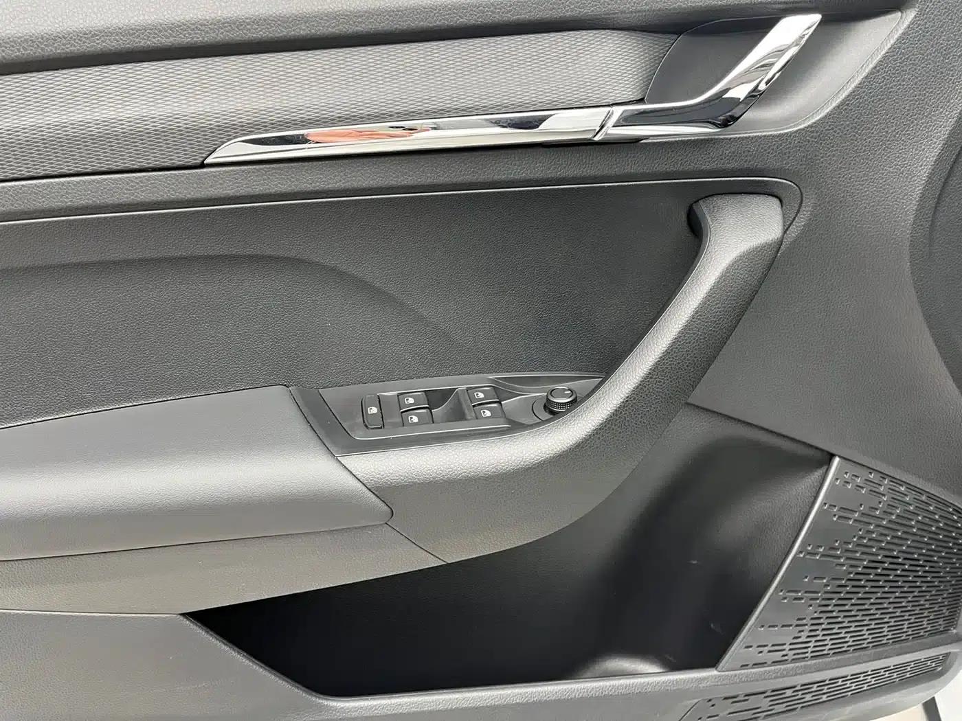 Kamiq 2023 Facelift 1.5L Automatic Comfort Edition — миниатюра 18