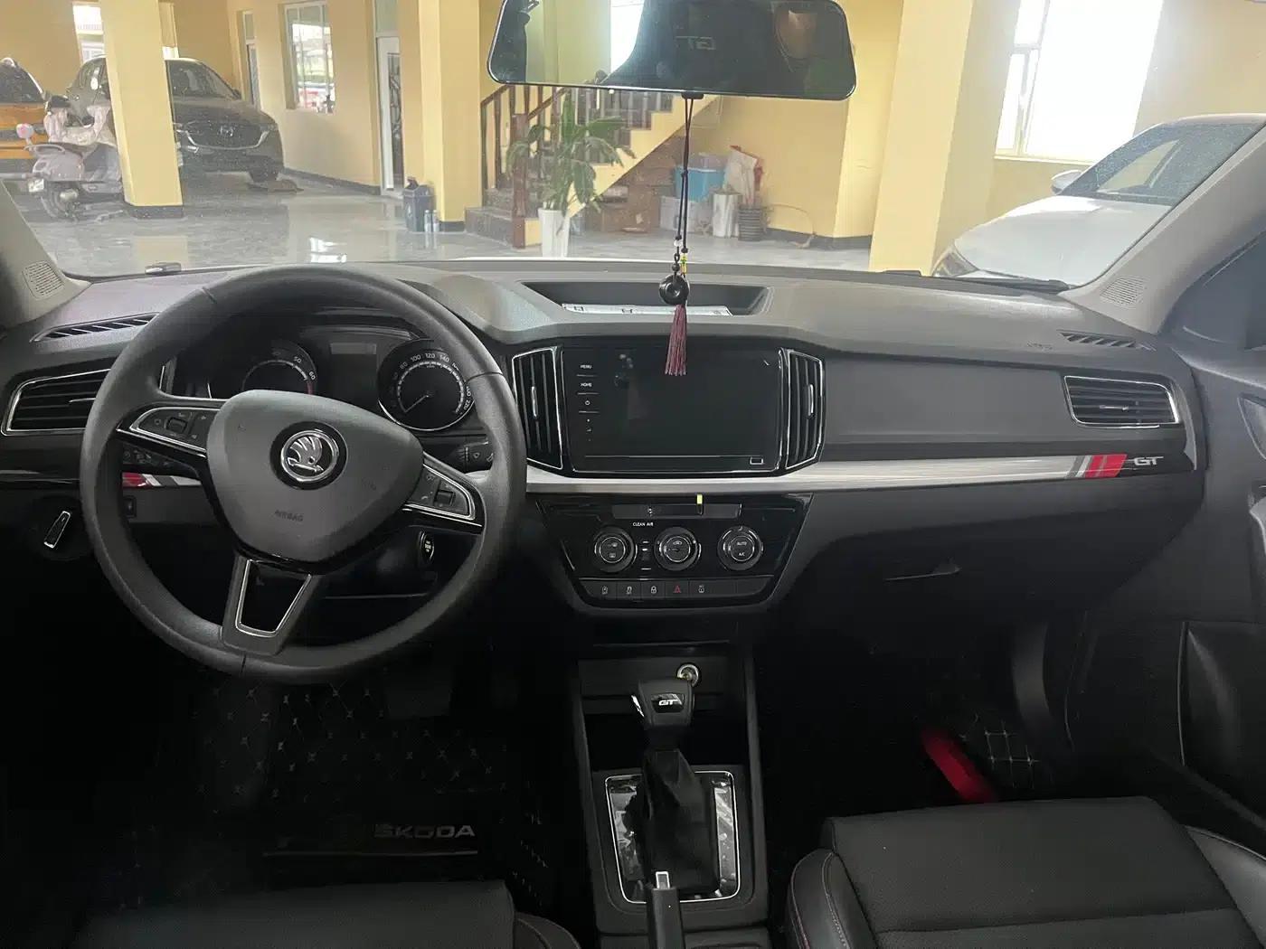 2021 Kamiq GT TSI230 DSG Flagship Edition — миниатюра 11