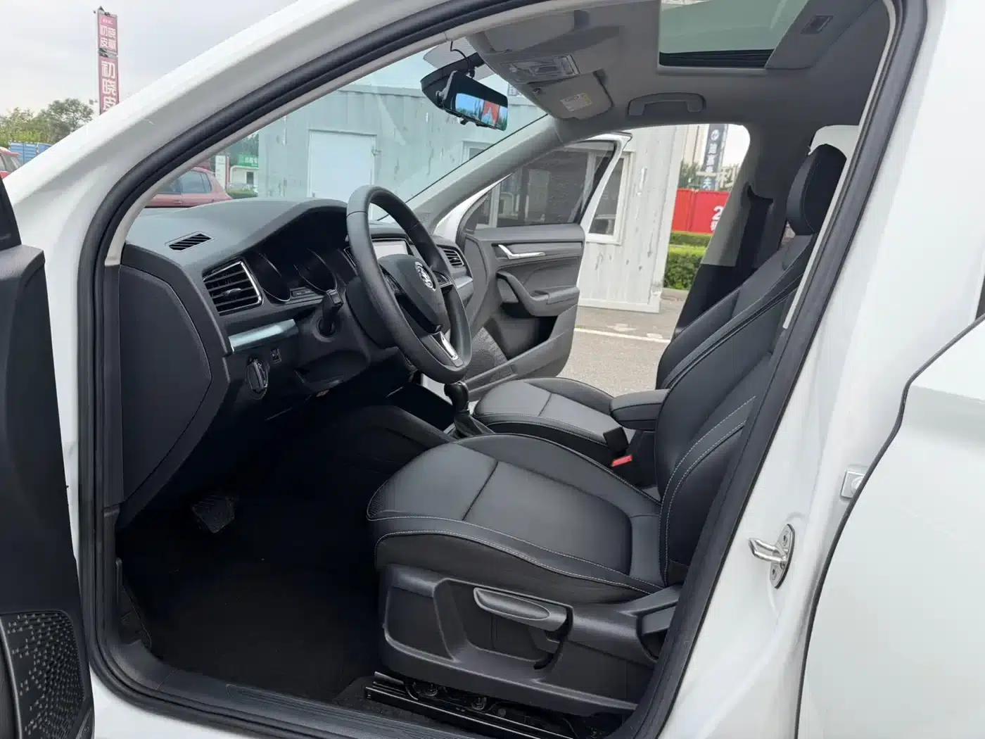 Kamiq 2023 1.5L Automatic Comfort Edition — миниатюра 7