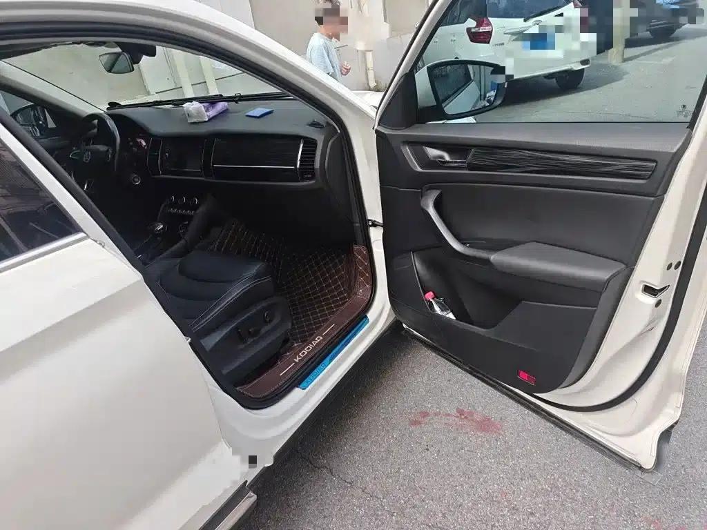 Kodiaq 2019 Facelift TSI330 7-Seater 2WD Luxury Edition (China VI Emission Standard) — миниатюра 20