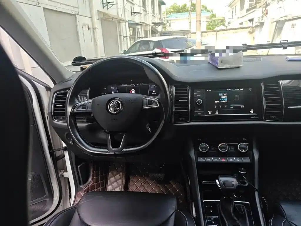 Kodiaq 2019 Facelift TSI330 7-Seater 2WD Luxury Edition (China VI Emission Standard) — миниатюра 3