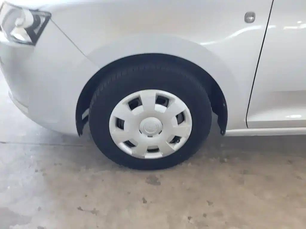 Rapid 2016 1.4L Manual Forward Edition — миниатюра 23