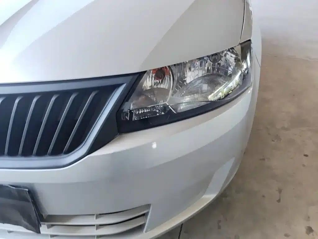 Rapid 2016 1.4L Manual Forward Edition — миниатюра 24