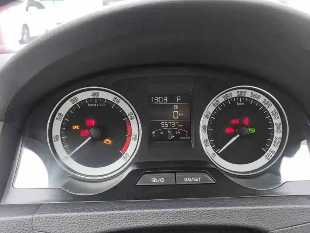Rapid 2018 1.6L Automatic Comfort Edition — миниатюра 12