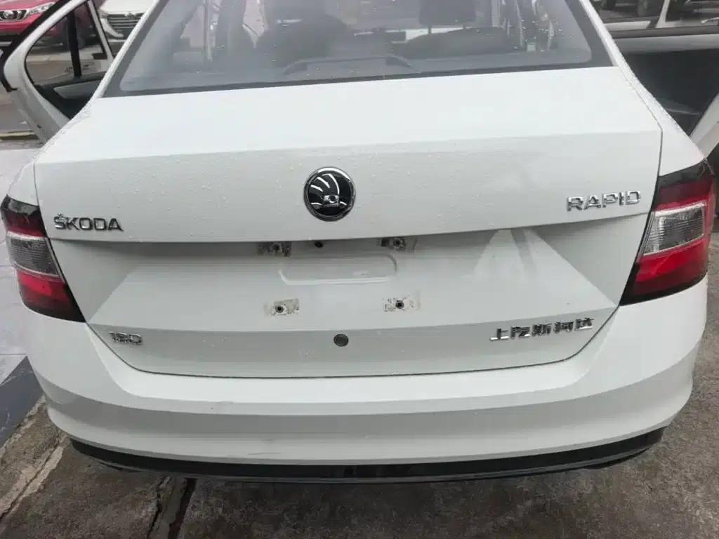 Rapid 2018 1.6L Automatic Comfort Edition — миниатюра 6