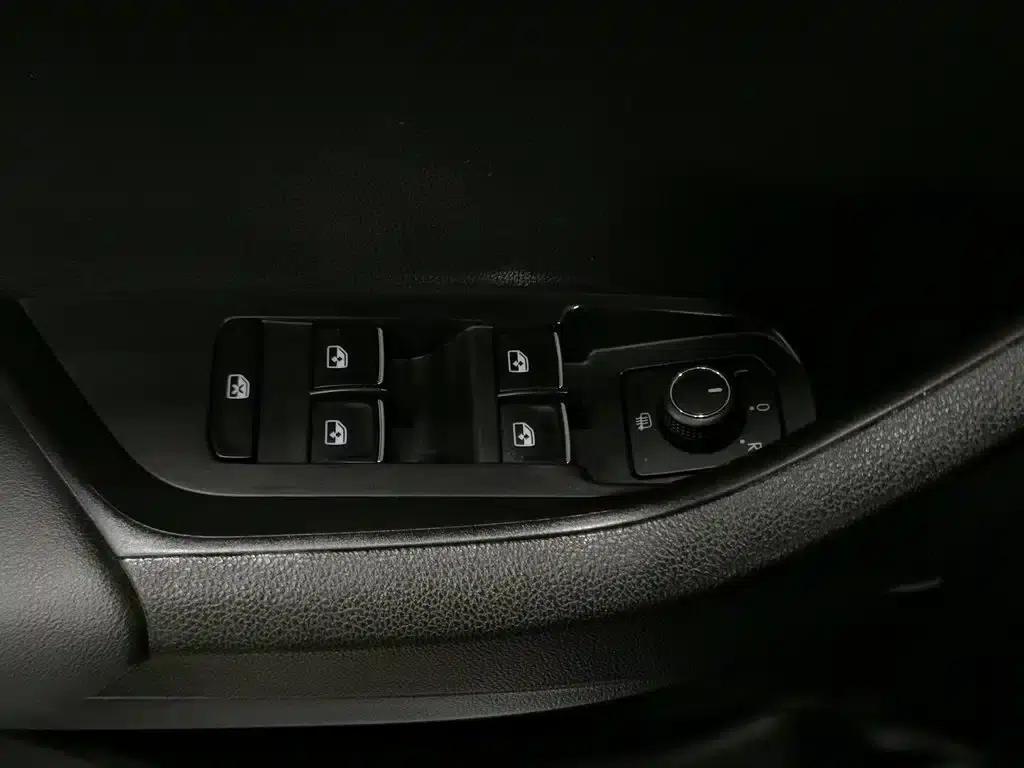 Karoq 2019 TSI280 Smart Enjoy Edition (China VI Emission Standard) — миниатюра 9