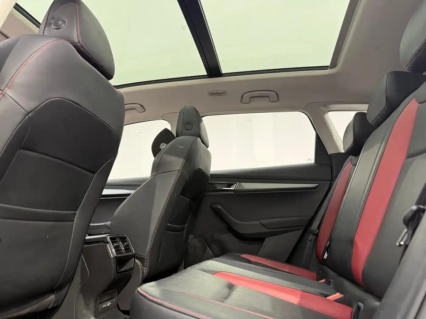 Karoq 2023 TSI280 Luxury Edition — миниатюра 8