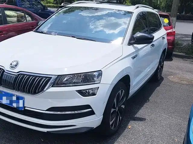 Karoq 2023 TSI280 Luxury Edition