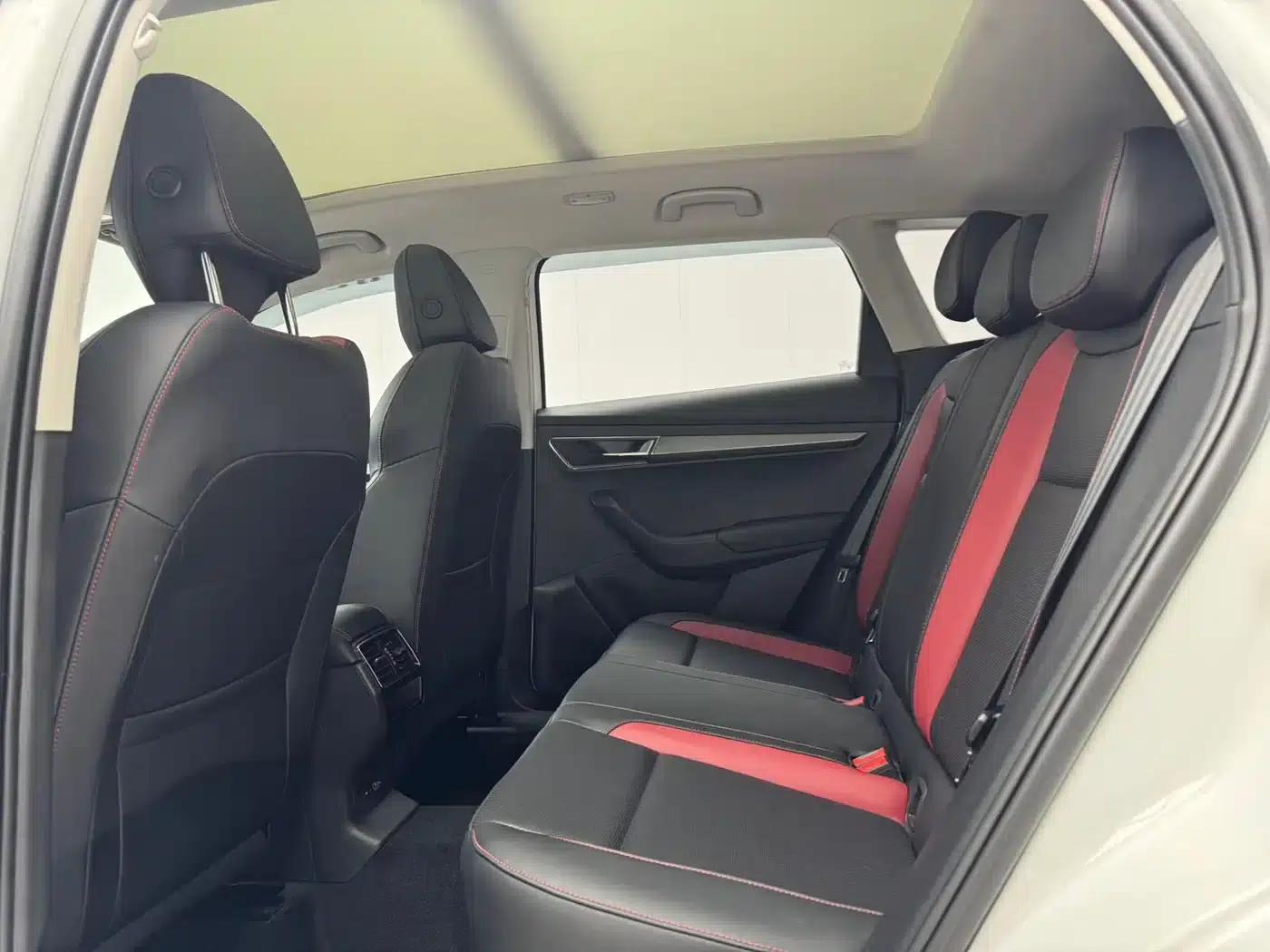 Karoq 2022 TSI280 Luxury Edition — миниатюра 9