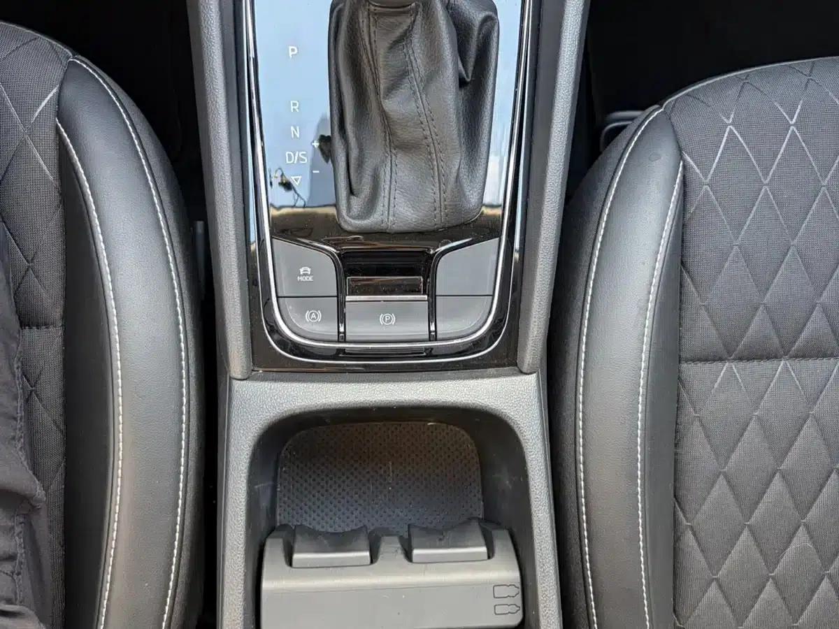 Karoq 2020 TSI280 Smart Luxury Edition (China VI Emission Standard) — миниатюра 11