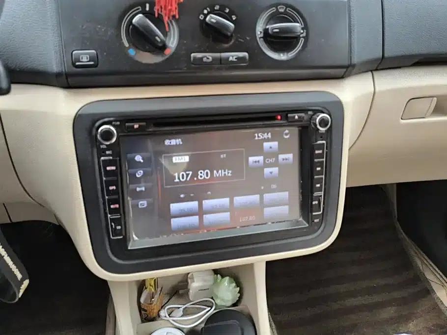 Fabia 2012 1.4L Automatic Crystal Edition — миниатюра 13